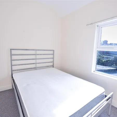 Ballsbridge 4 *